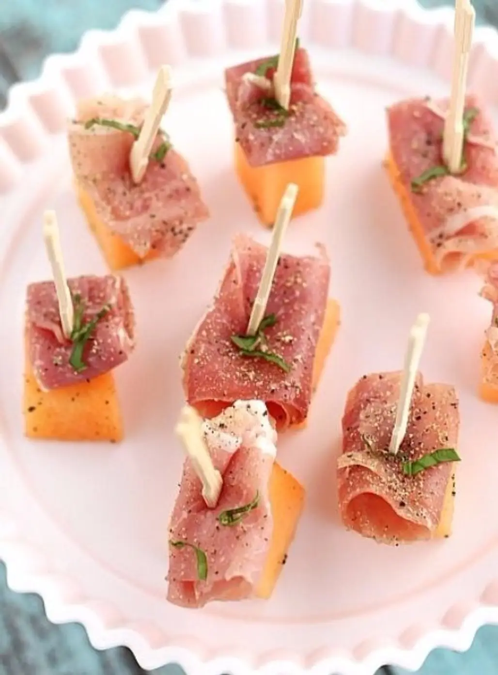 food,dish,hors d oeuvre,prosciutto,plant,