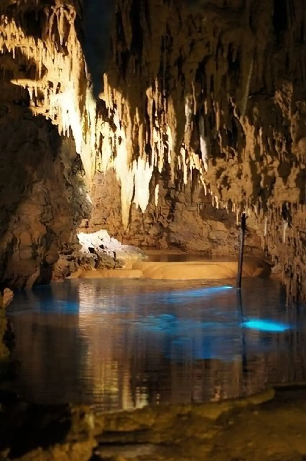 Gyokusendo Cave, Okinawa, Japan