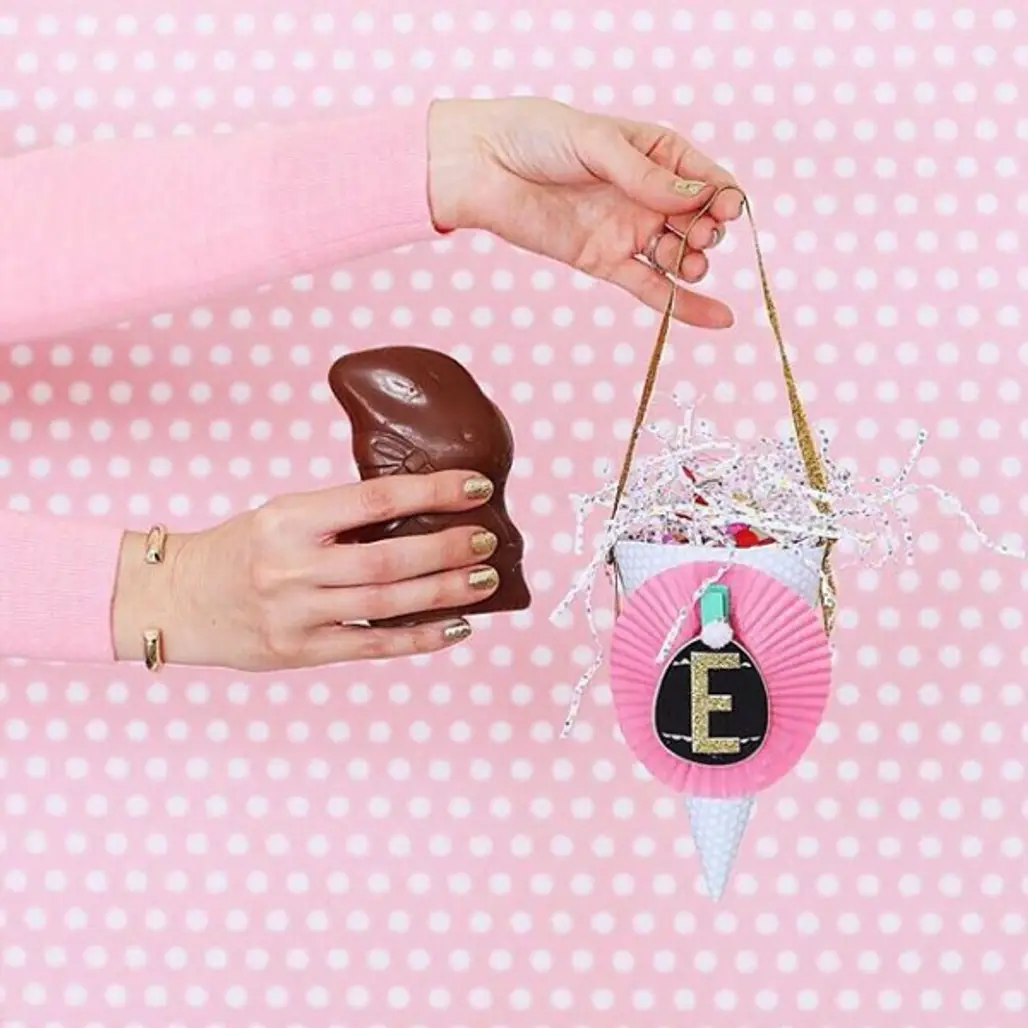 pink, handbag, finger, pattern, fashion accessory,