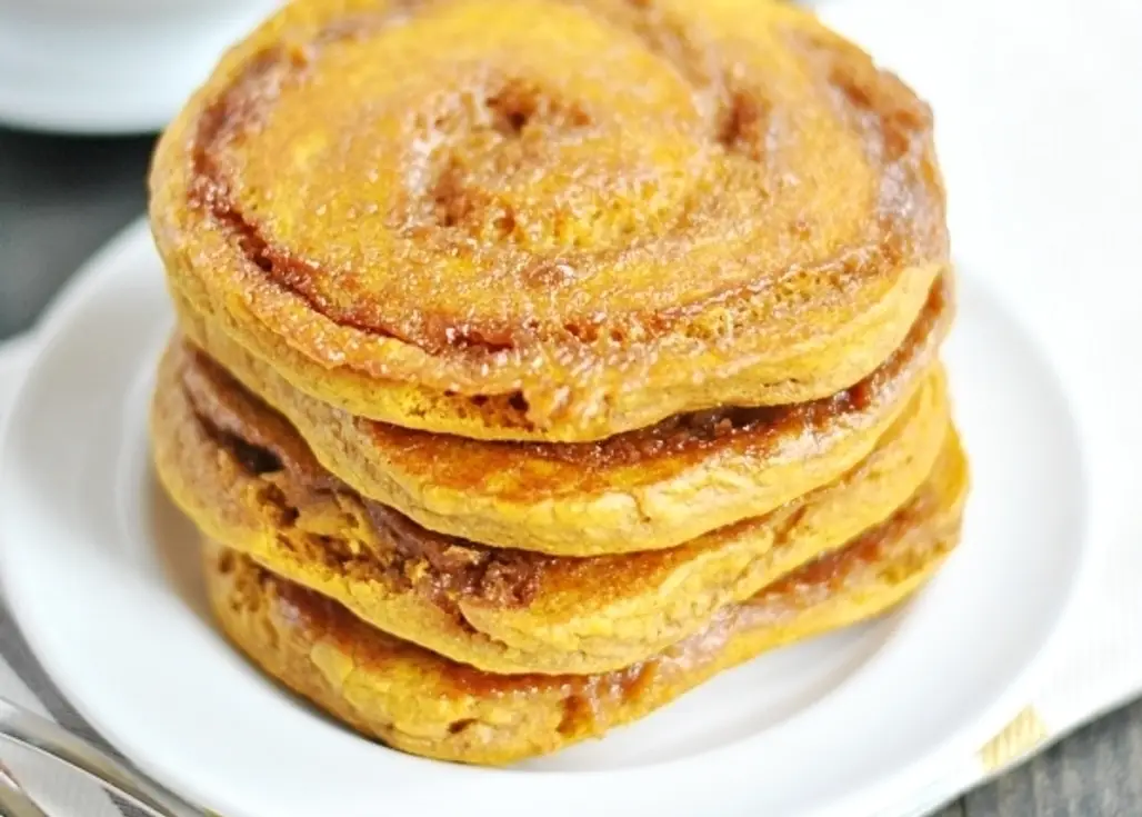 Cinnamon Roll Protein Pancakes