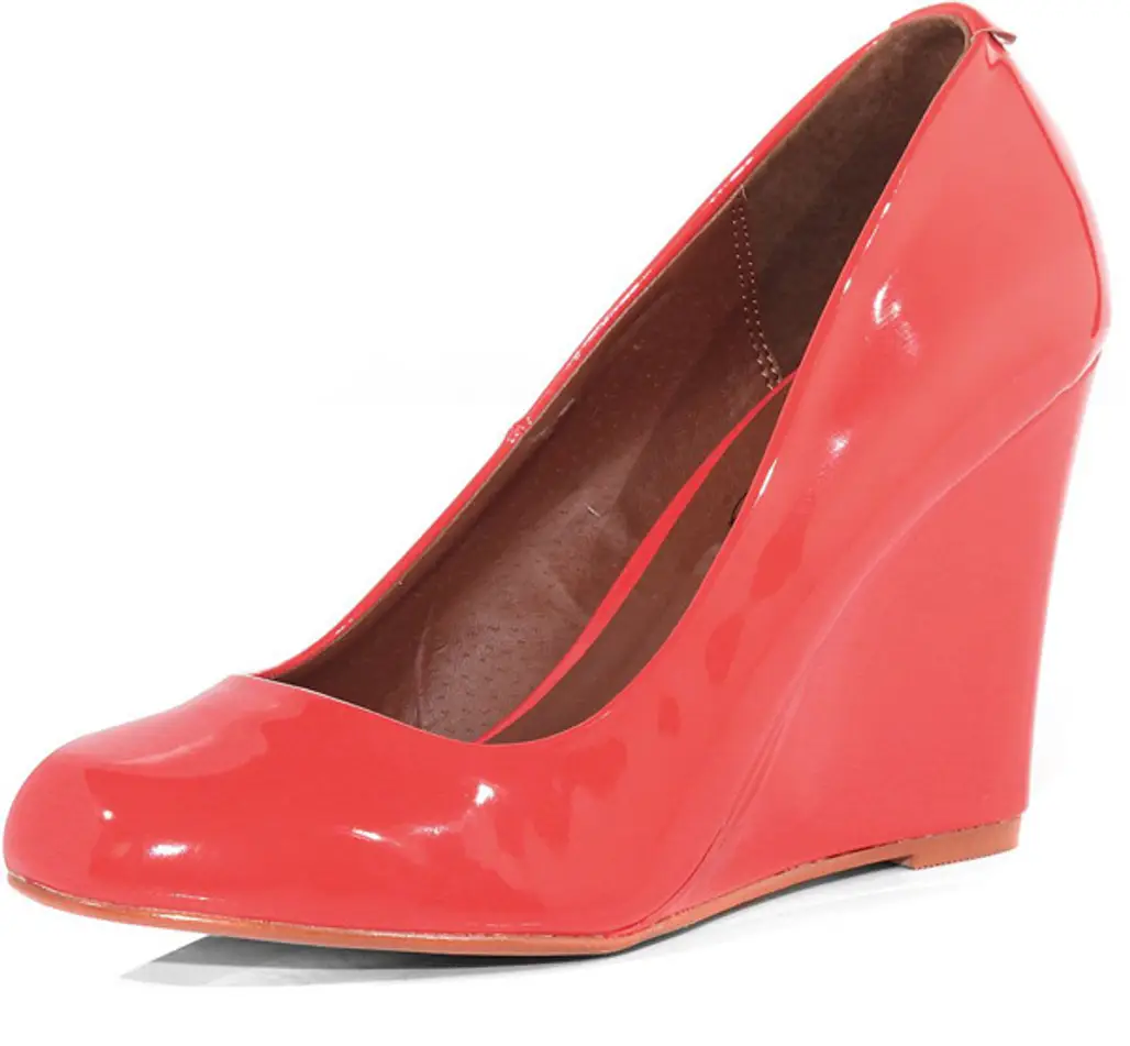 Coral Patent Wedges