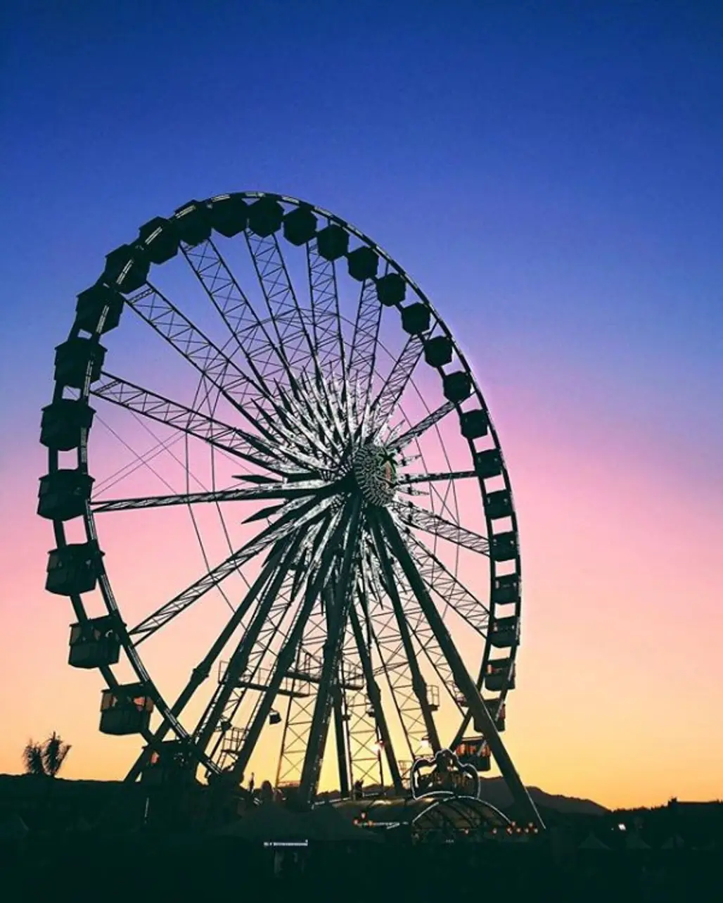 ferris wheel, tourist attraction, landmark, outdoor recreation, wheel,
