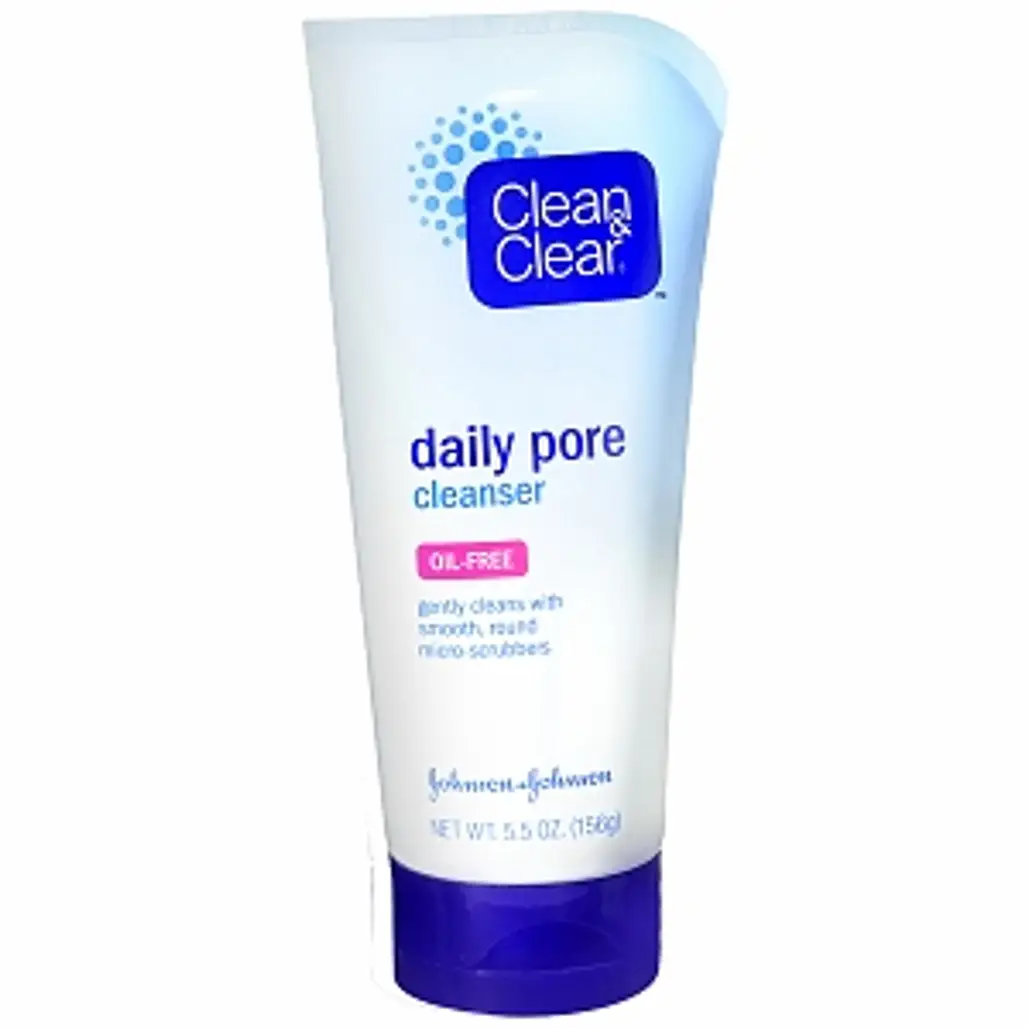 Clean & Clear Oil-Free Daily Pore Cleanser