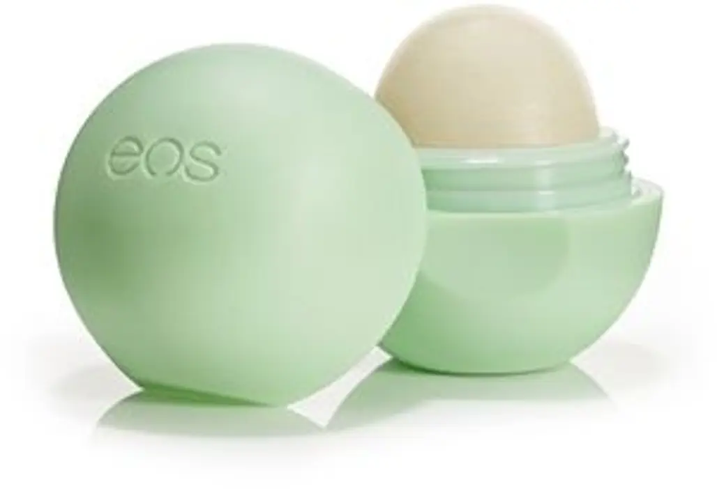 Eos Smooth Lip Balm Sphere in Sweet Mint
