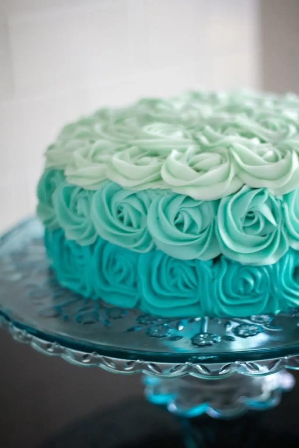 Tiffany Blue Ombré Rose Cake