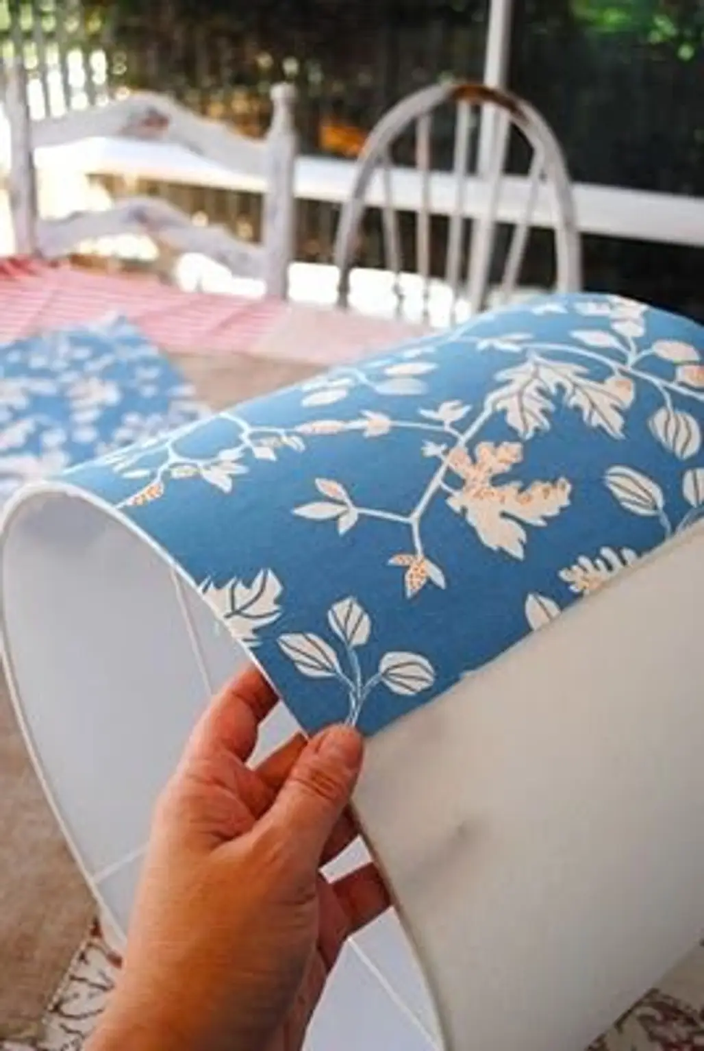Use Cute Fabric to Recover the Shade