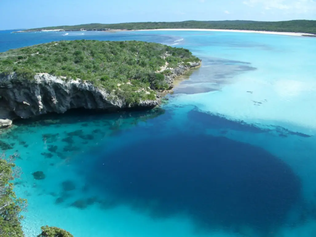 Free Diving at Dean's Blue Hole, Bahamas