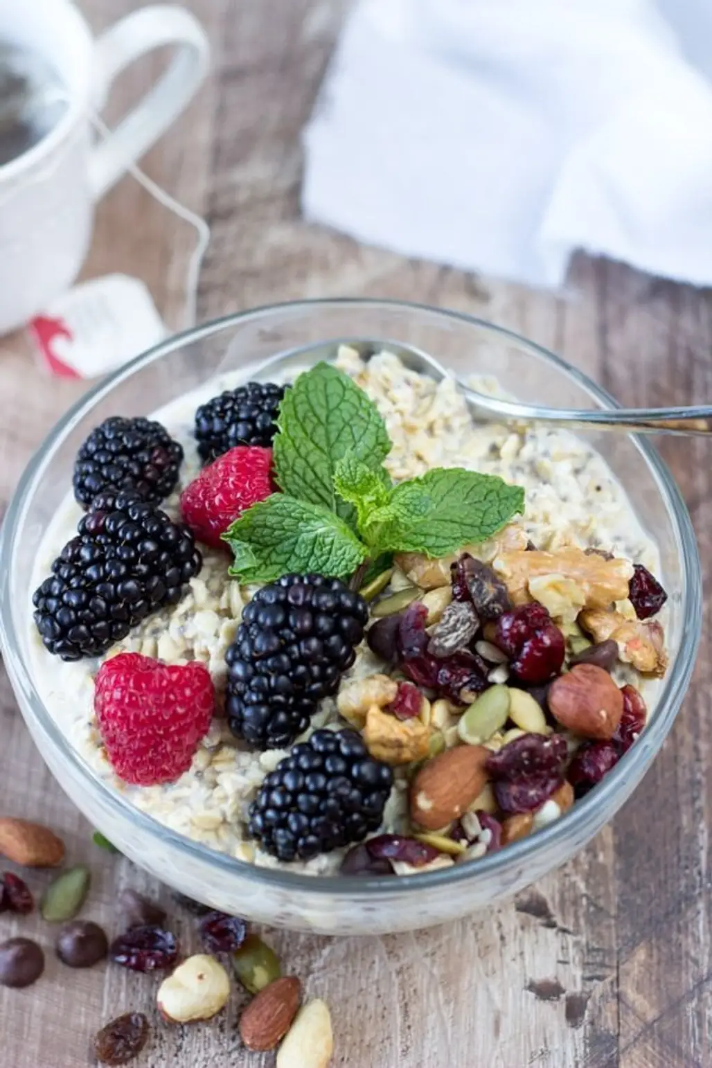 Power Breakfast Bowl Nuts and Berries
