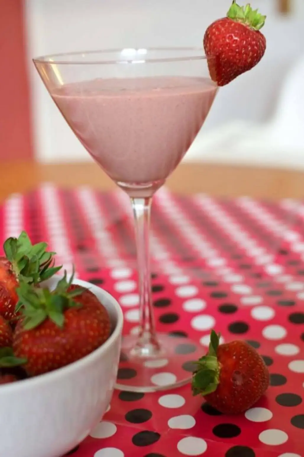 Easy Strawberry Shortcake Smoothie