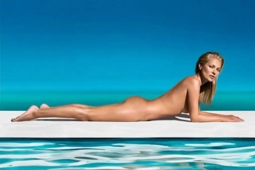 Kate Moss St Tropez,human action,sun tanning,human positions,swimming pool,