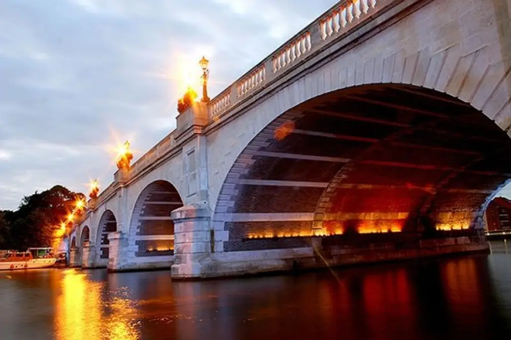 London, England – Kingston Bridge to Hampton Court