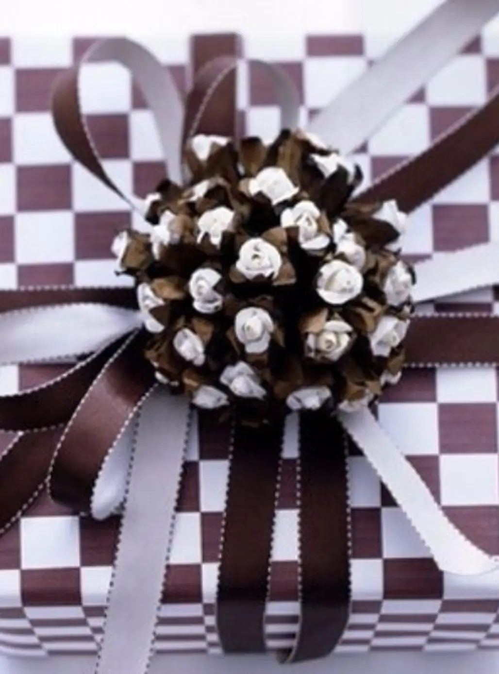 white,brown,flower,christmas decoration,fashion accessory,