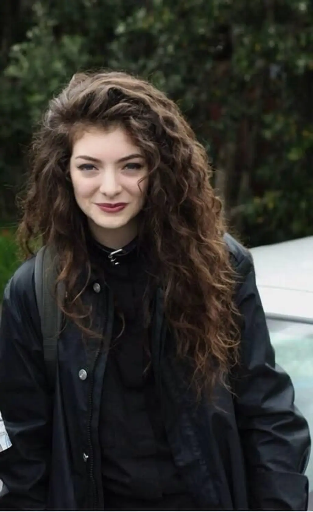 Lorde's Curly Locks