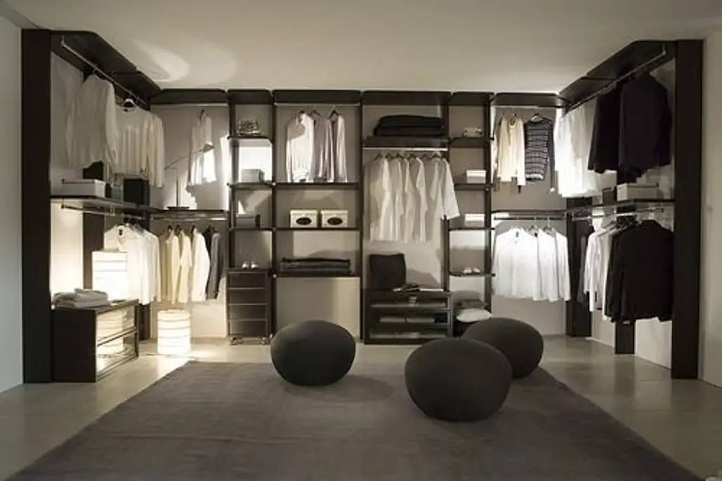 Modern Closet Set up