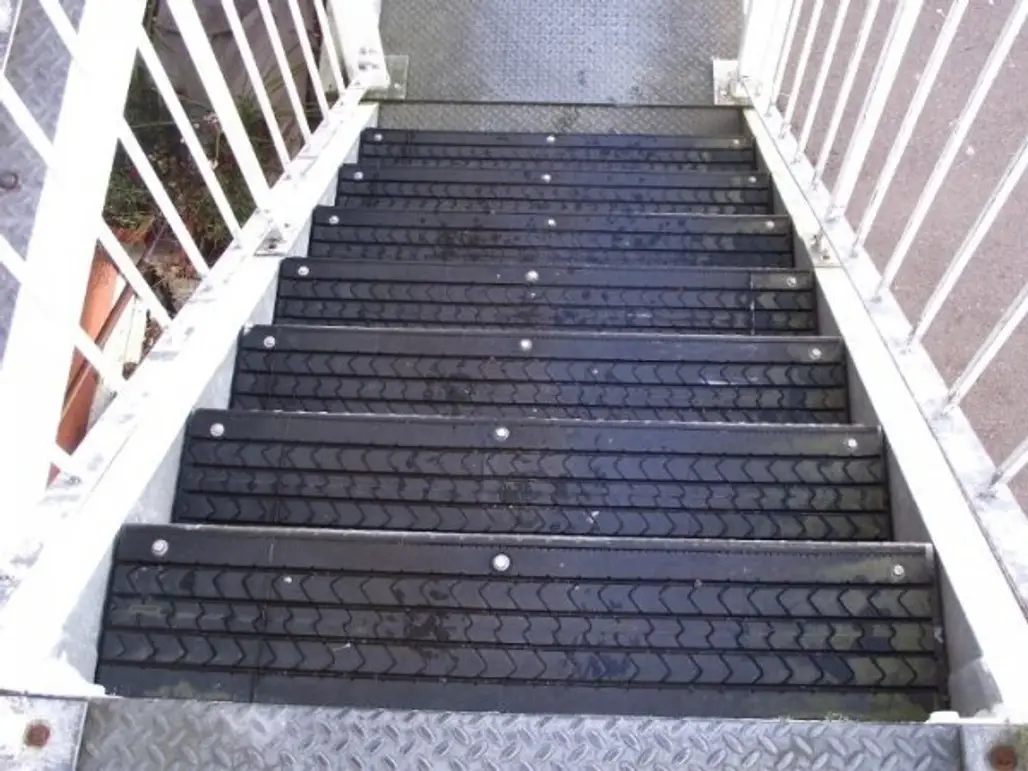 Re-use Tires for No Slip Stairs