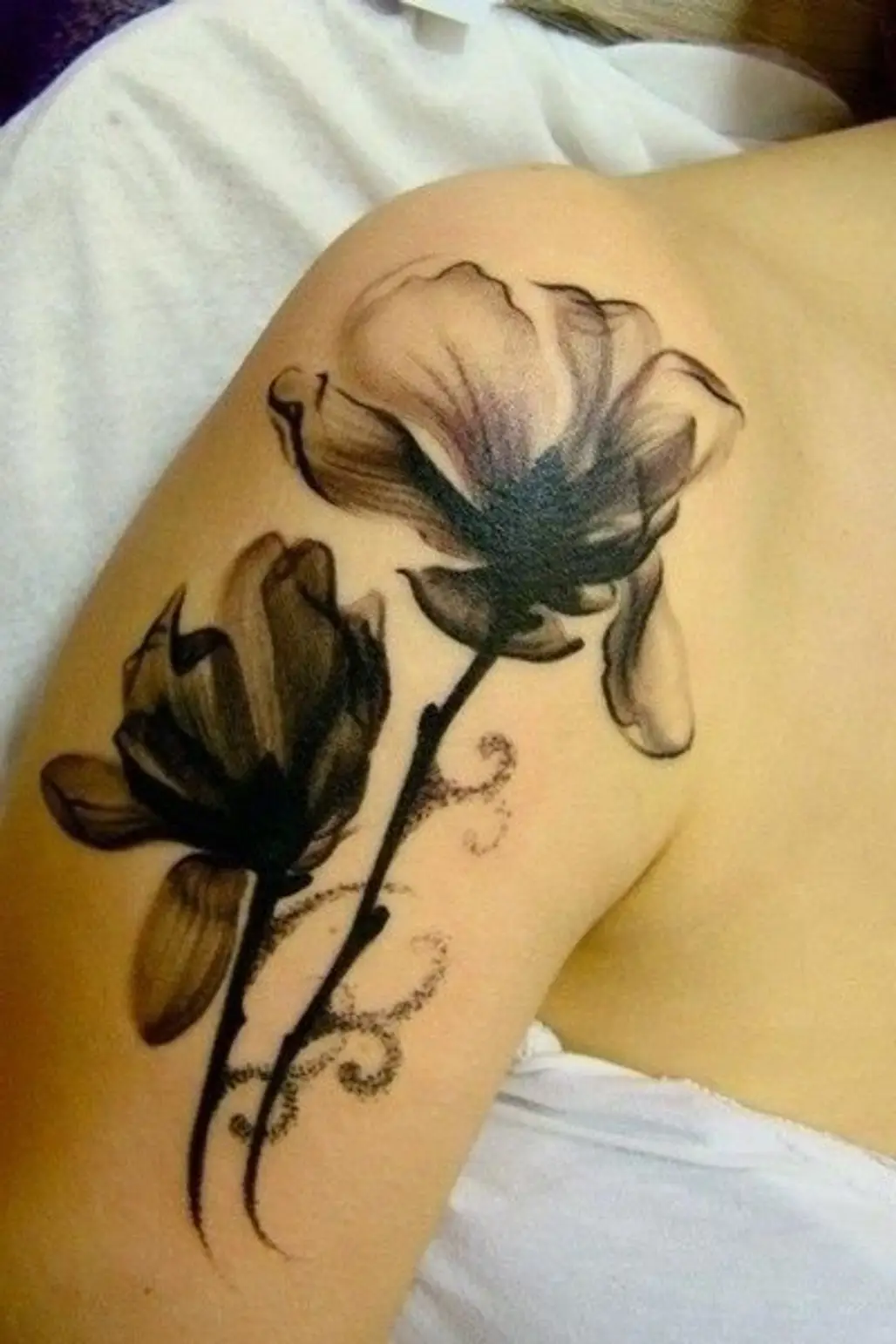 tattoo,arm,flower,drawing,sketch,