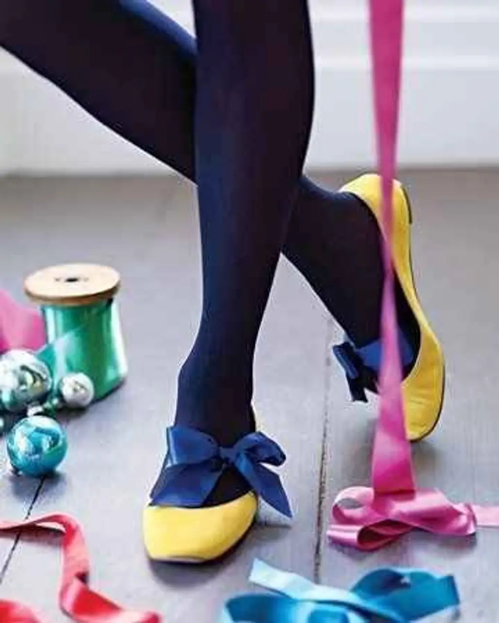 Tie a Ribbon around Your Feet and then Slip on Some Flats to One-up a Simple Look