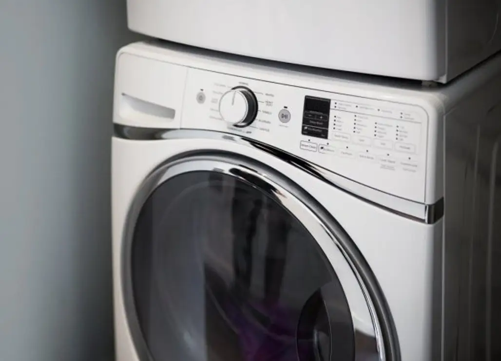 washing machine, clothes dryer, major appliance, kitchen stove, home appliance,
