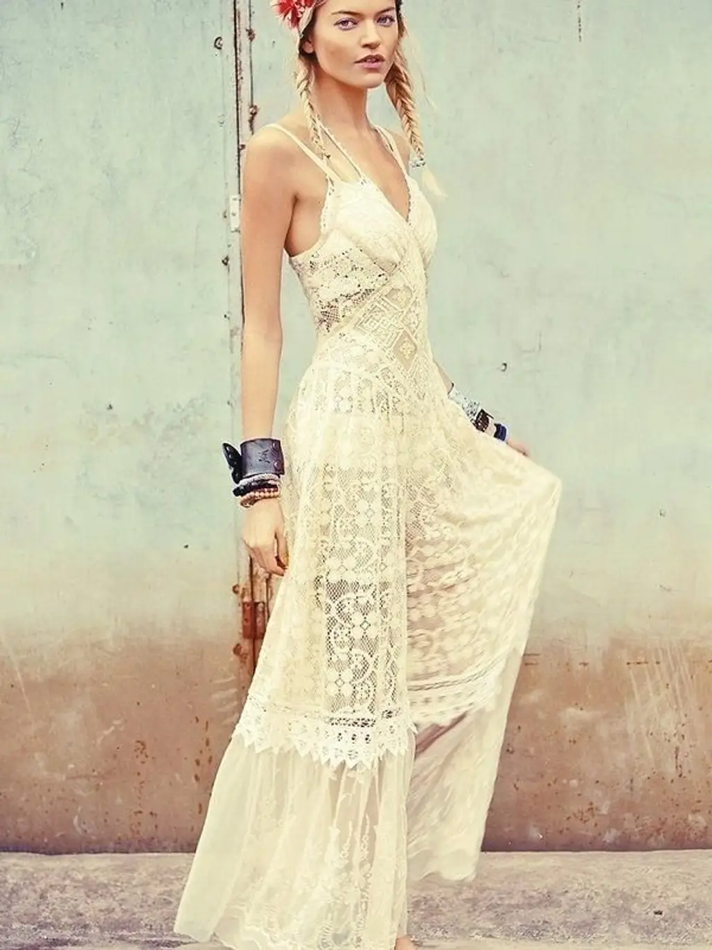 Add an Awesome Lacy Sundress to Your Wardrobe for Any Season