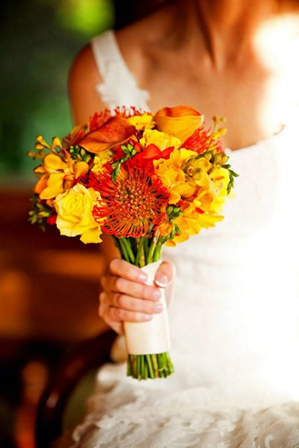 A Burst of Autum: Gorgeous Fall Wedding Flowers...