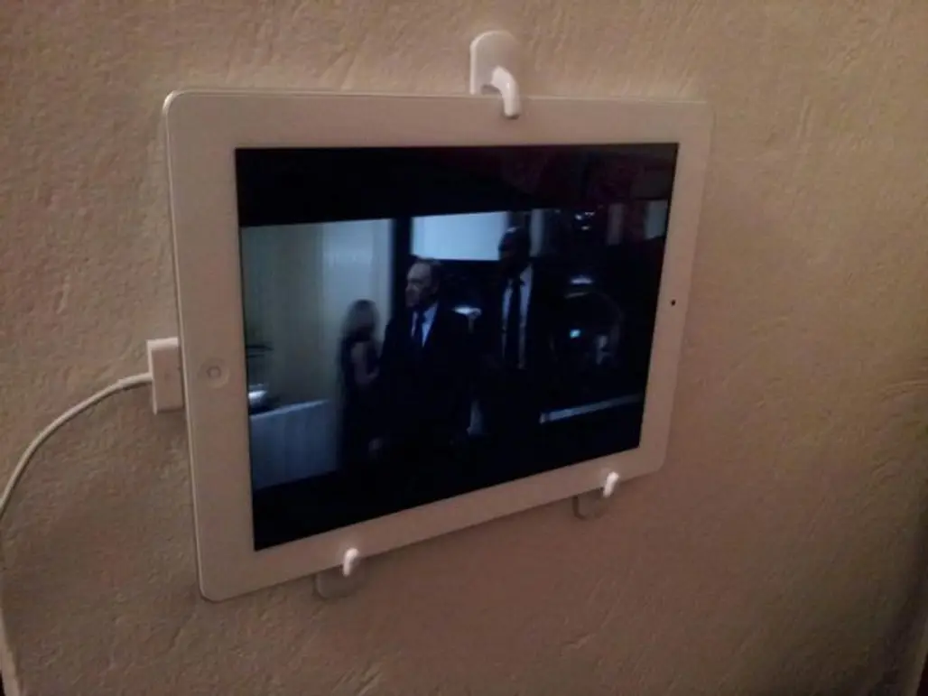 Tablet Wall Holder with 3m Wall Hooks