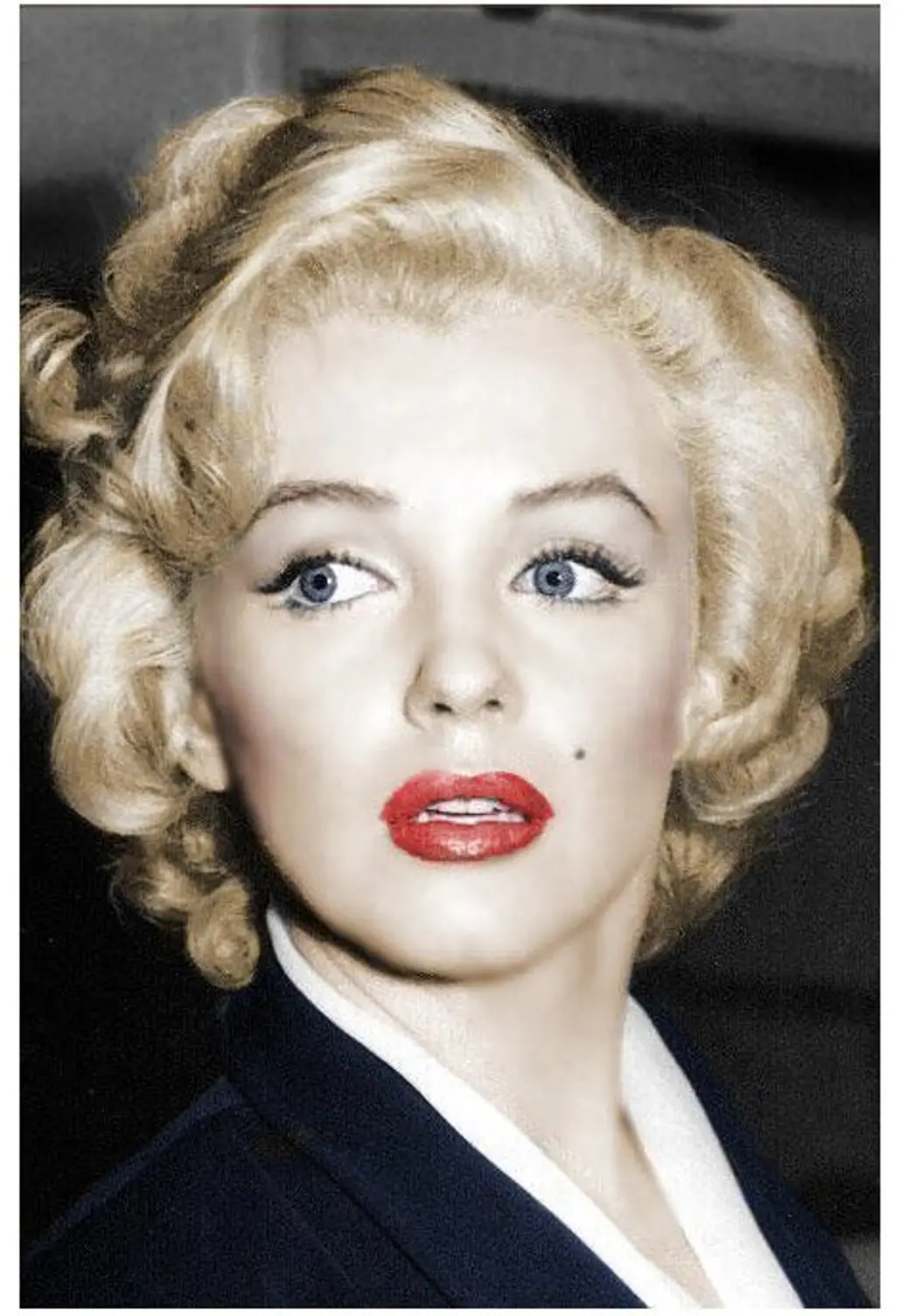 Mimic Marilyn Monroe’s Mole