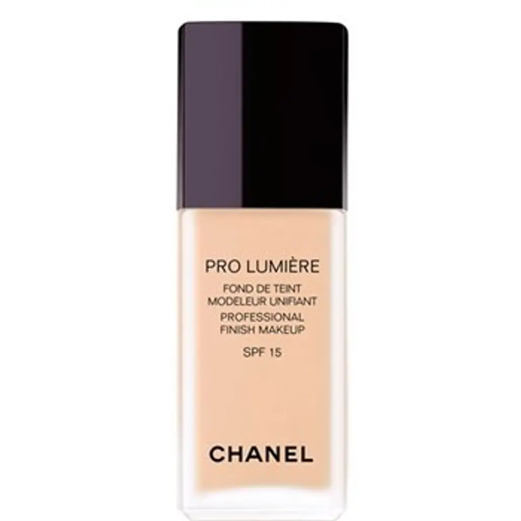 Chanel Pro Lumiere Professional Finish Makeup Foundation SPF 15
