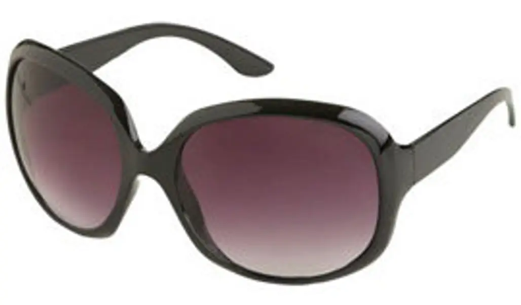 Wet Seal Classic round Sunglasses