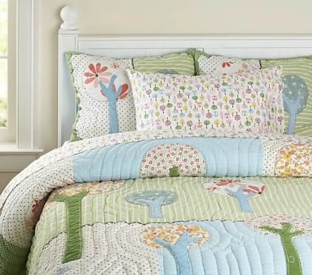 Pottery Barn Kid Brooke Quilted Bedding