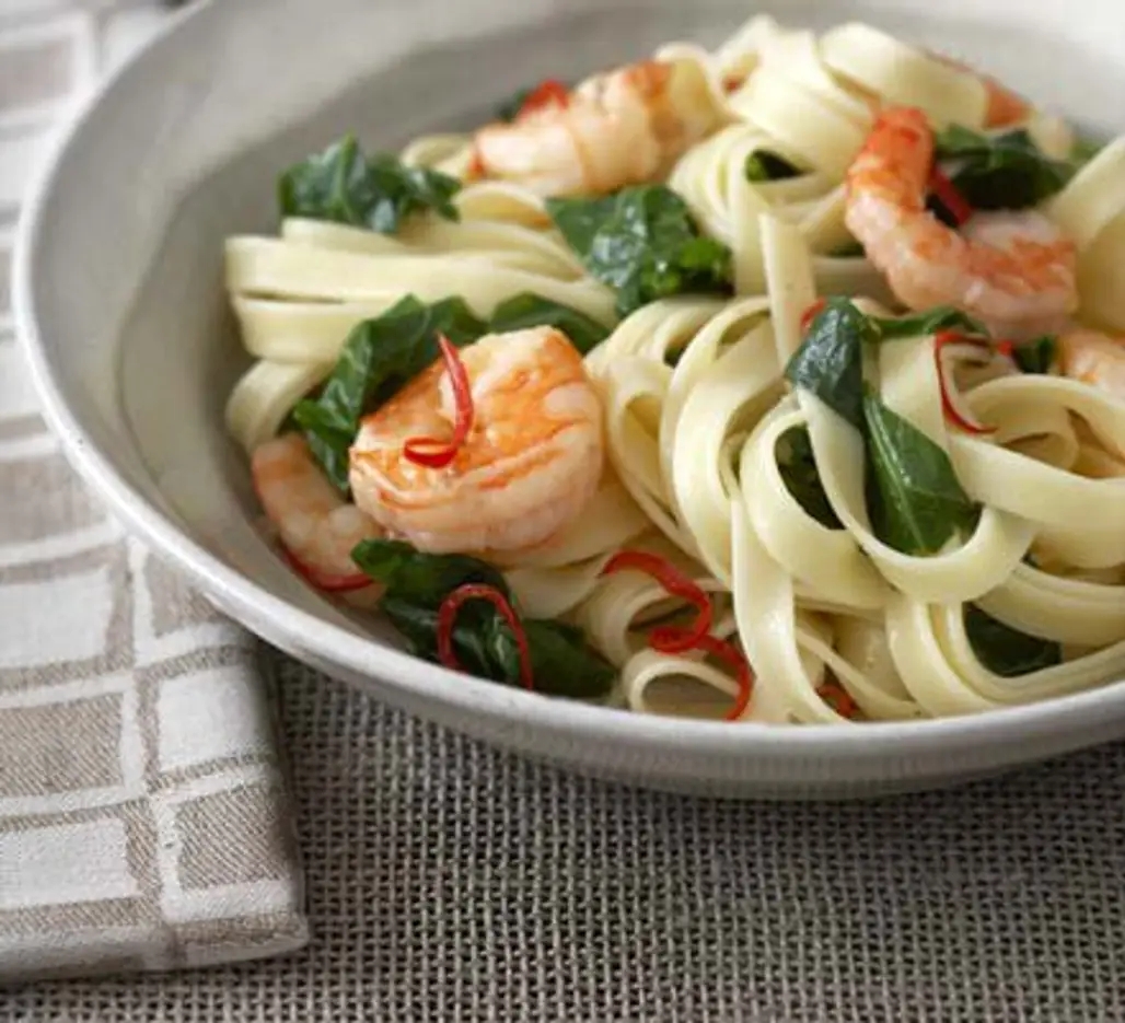 Linguine with Prawns, Spring Greens and Chilli