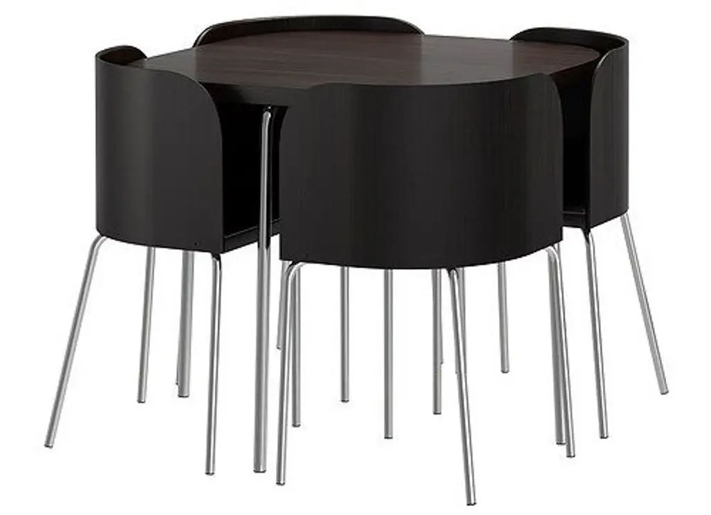Fusion Table and Chairs