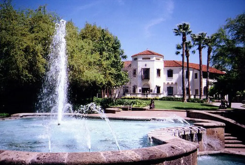 The Mcnay Art Museum