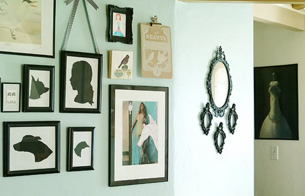 Decorate with Pictures That Inspire You