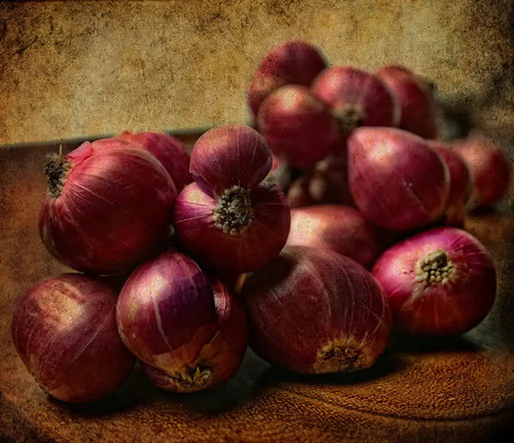 Red Onion in Cloves and Honey