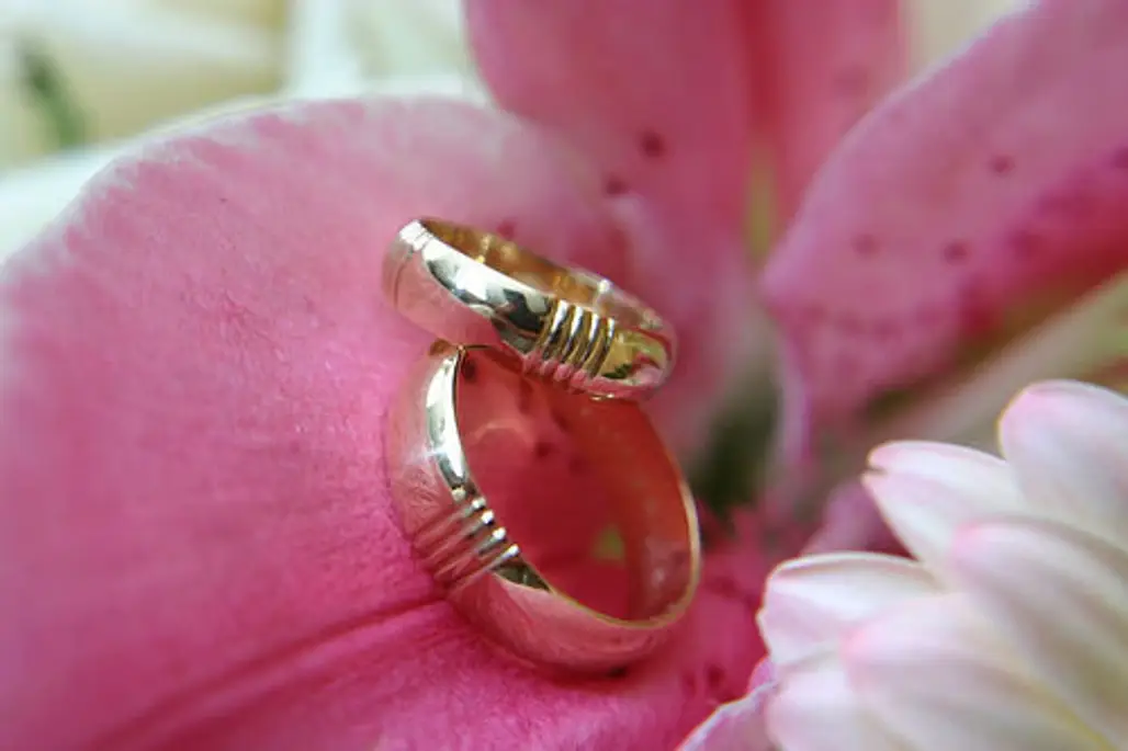Use the Ring with Flowers