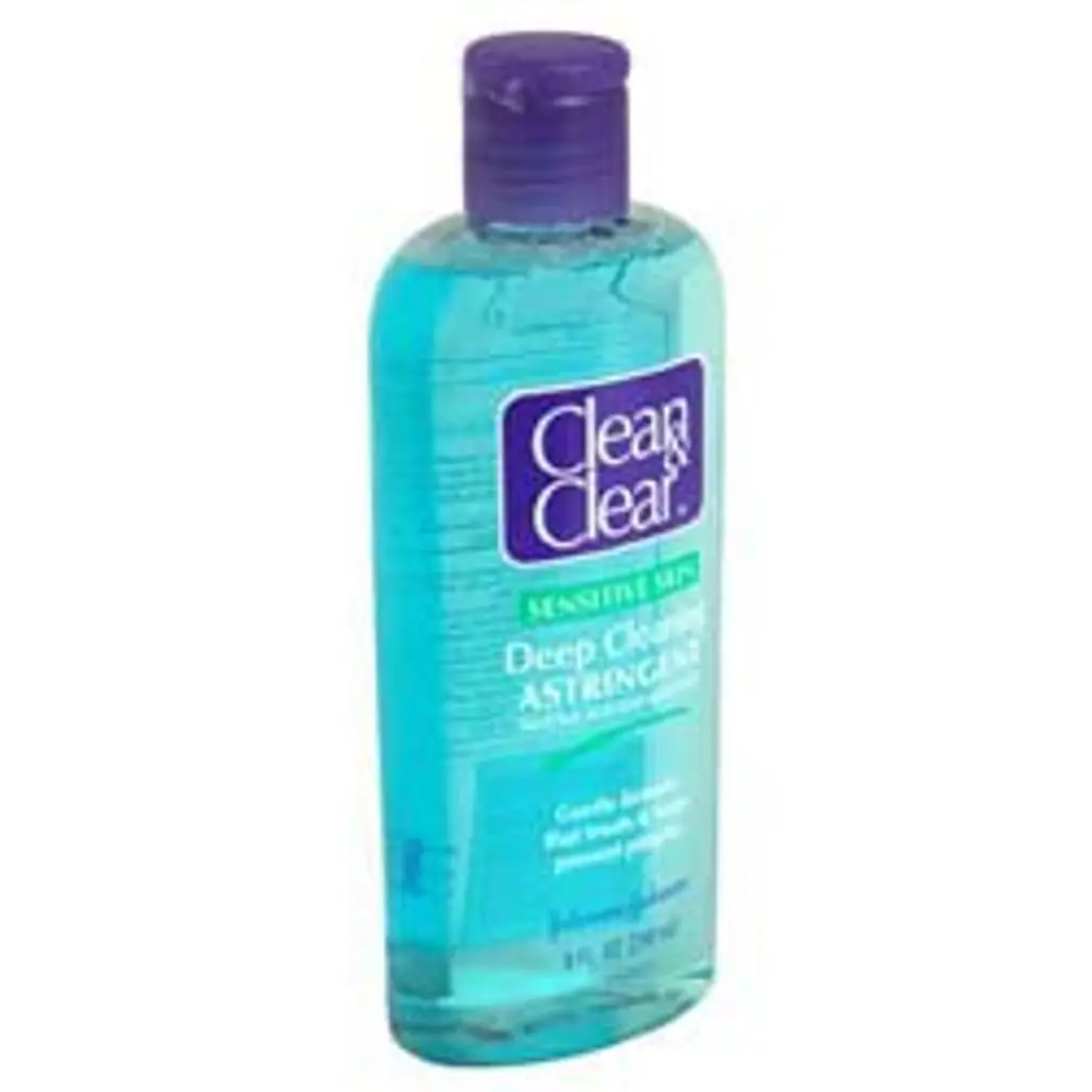 Clean & Clear Deep Cleaning Astringent for Sensitive Skin