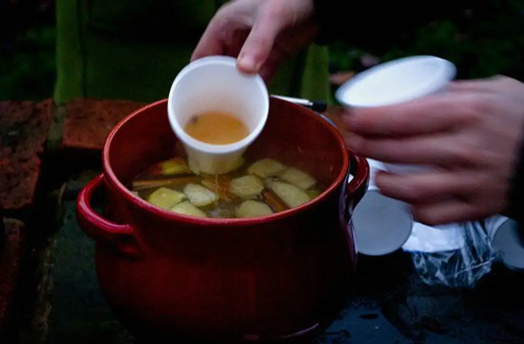 Tea and Cider Wassail