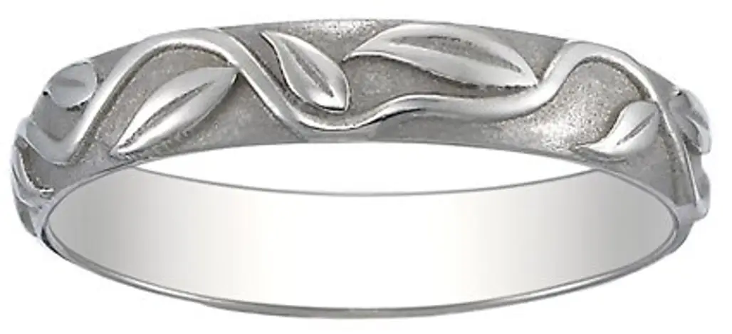Brilliant Earth 18K White Gold Ivy Ring