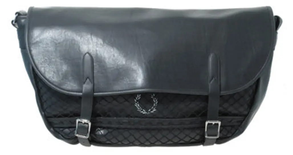 Fred Perry Game Messenger Bag