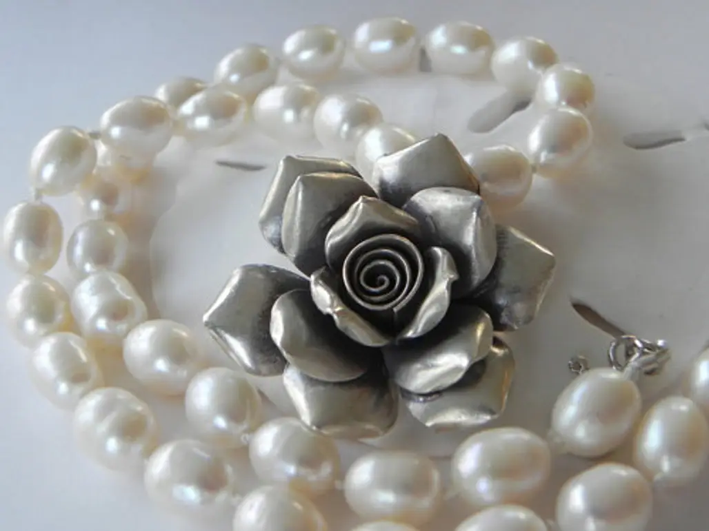 Mermaids Beach Rose and Pearl Necklace