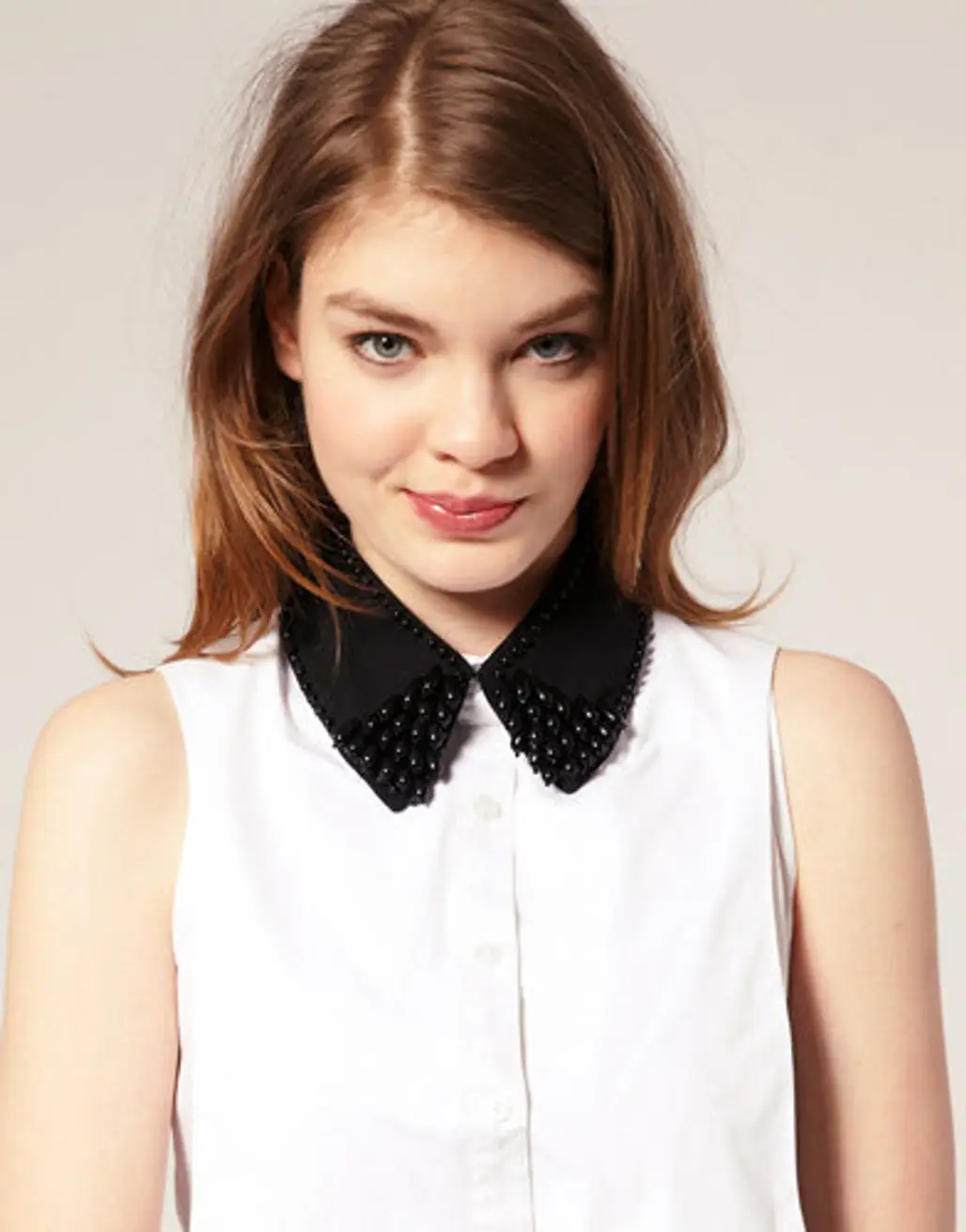 Pearl Pointed Collar
