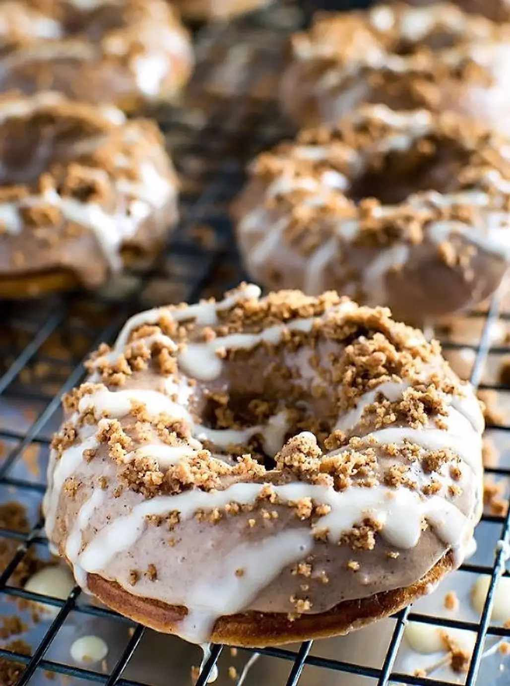 Cinnamon Bun Baked Donuts