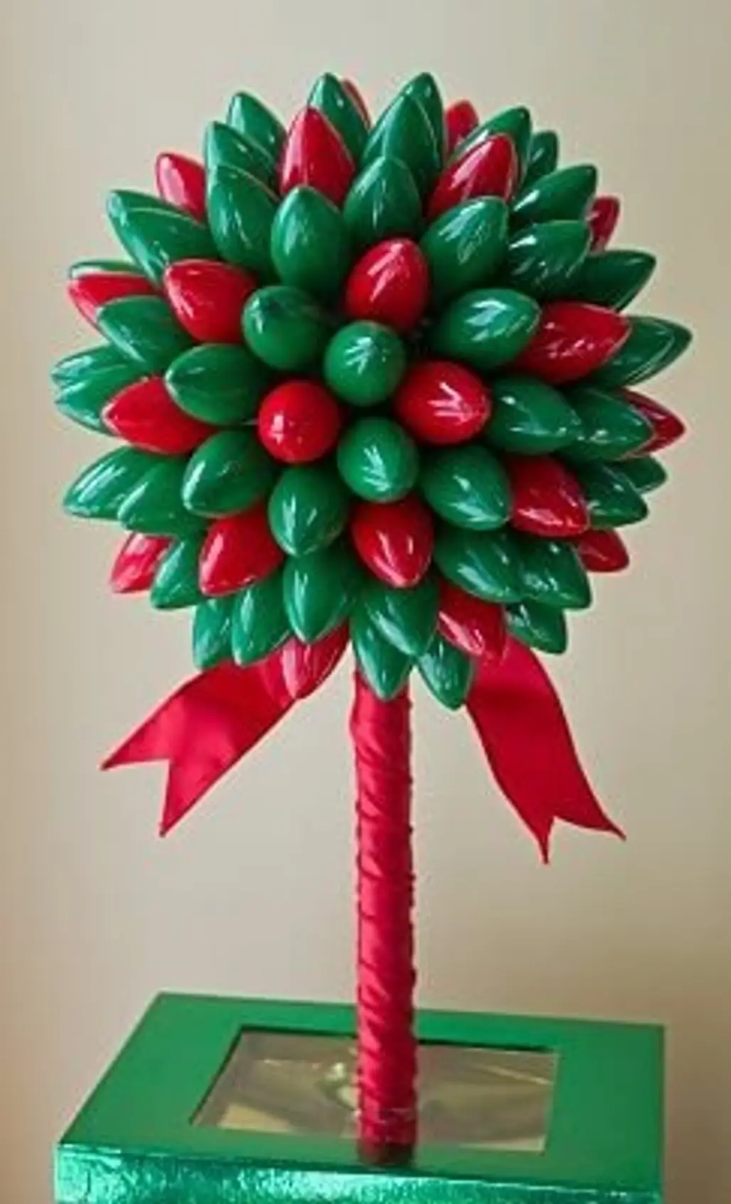 christmas tree,tree,plant,flower,christmas decoration,