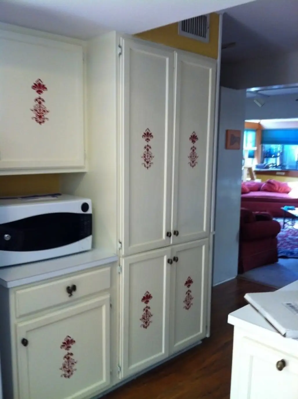 Stencil Kitchen Cabinets