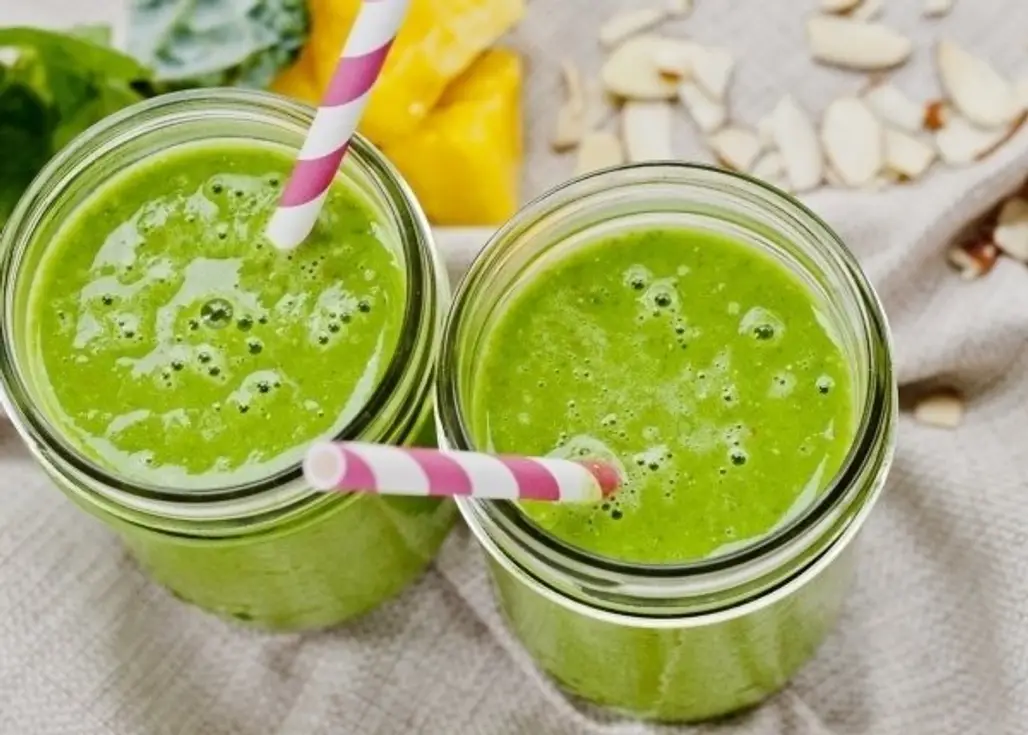 Green Smoothies and Juices
