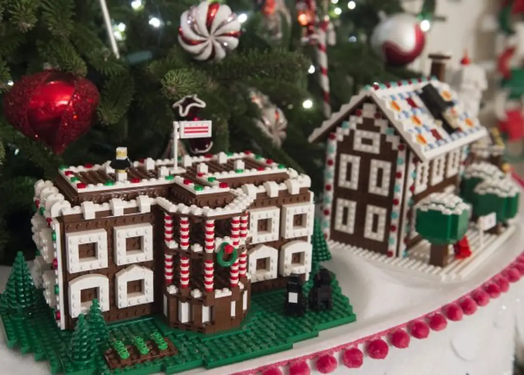 gingerbread house, food, dessert, gingerbread, christmas,