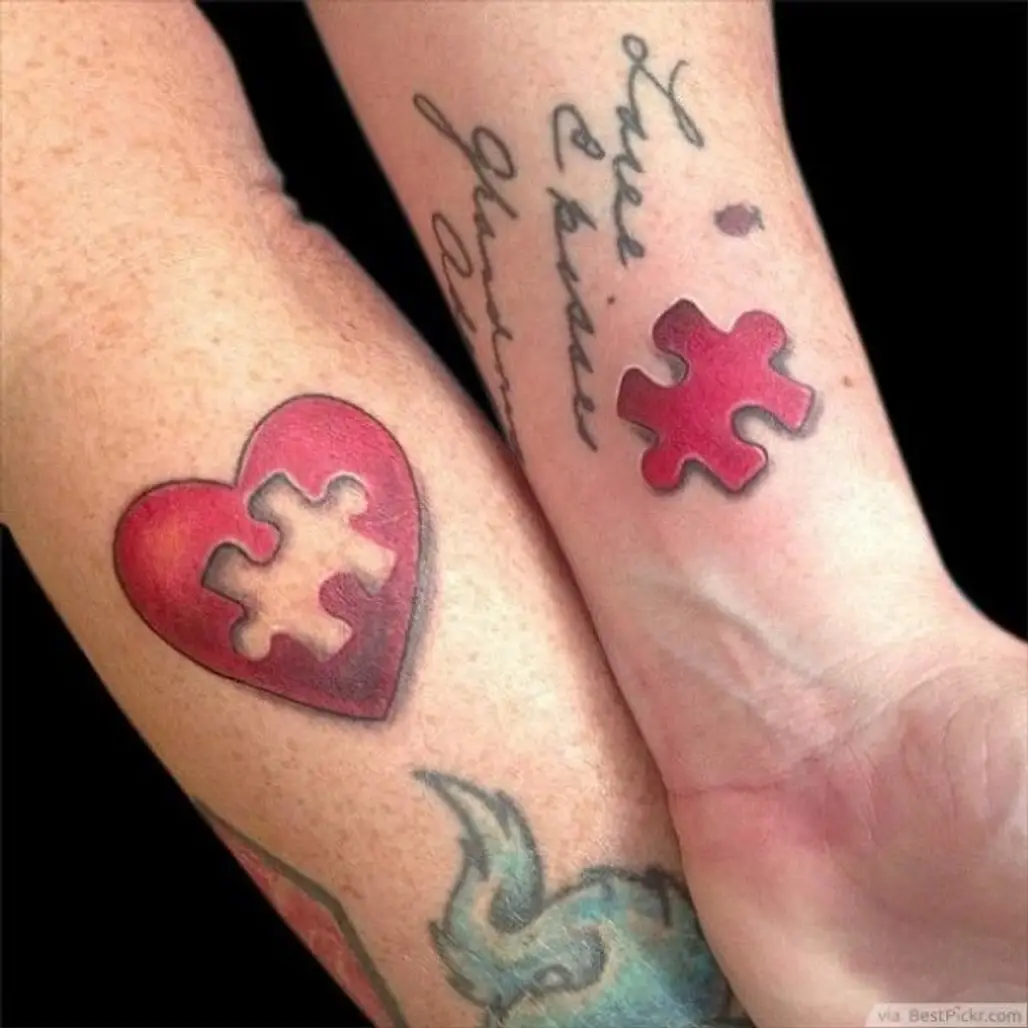tattoo,finger,arm,leg,pattern,