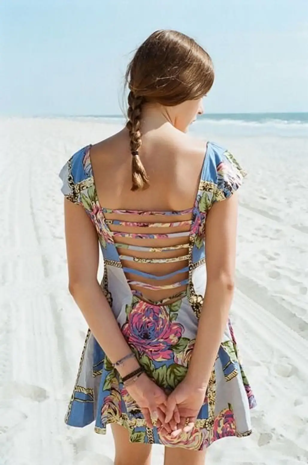 This Floral and Cut-out Look