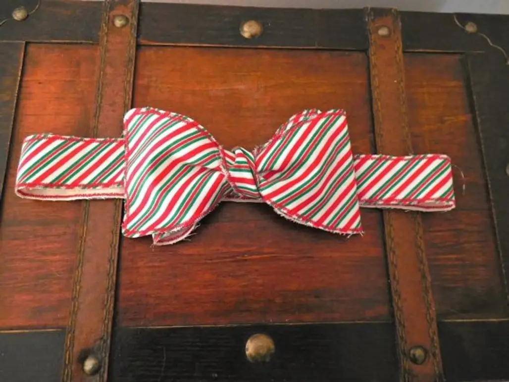 Red, Green, and White Striped Christmas Rough Edged Bow Tie
