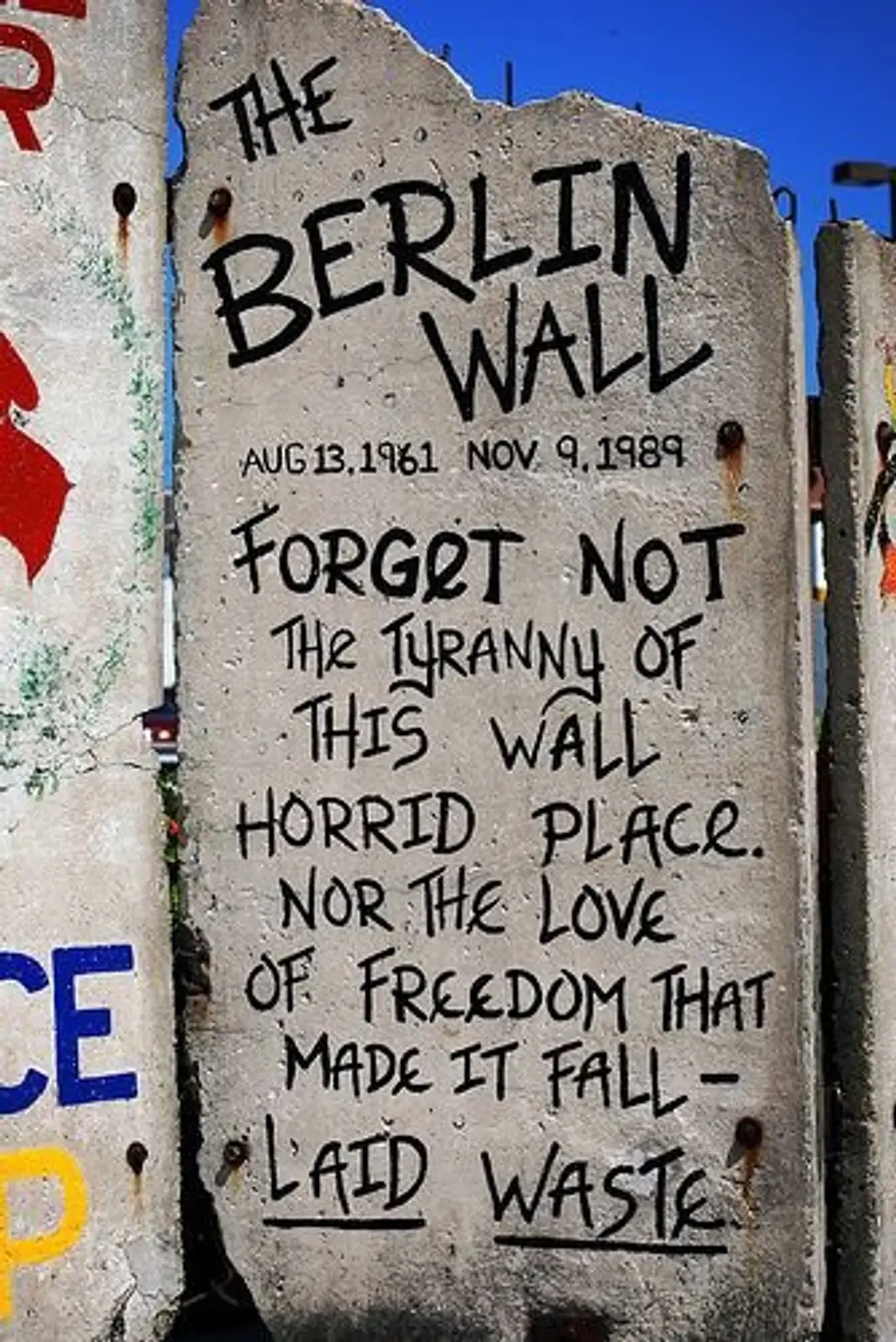 Remember Times Gone by at the Berlin Wall